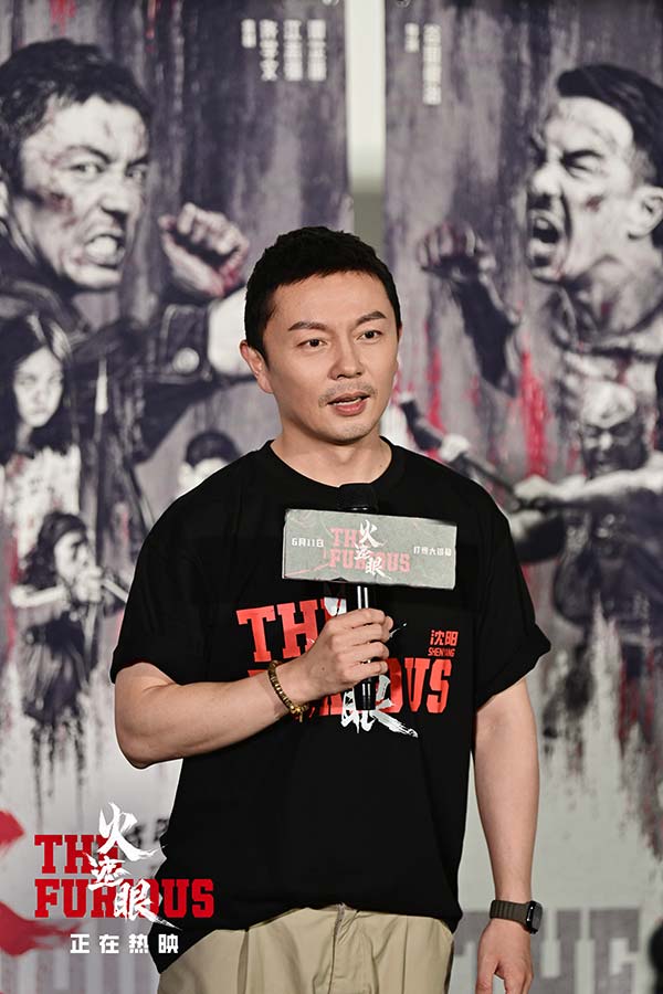 2、电影《火遮眼》沈阳路演现场图-领衔主演谢苗.jpg